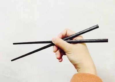 chopsticks-hide-the-secret-to-your-soul-2