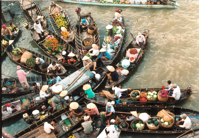 A floating market in Can Tho. Photo by VnExpress