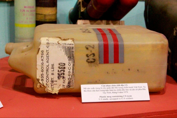 Hue exhibition shows USs deadly Agent Orange legacy - 4