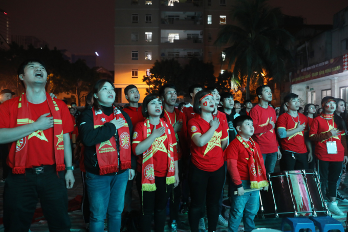 Fans hopes dashed as Vietnam exits Asian Cup (edited) - 1