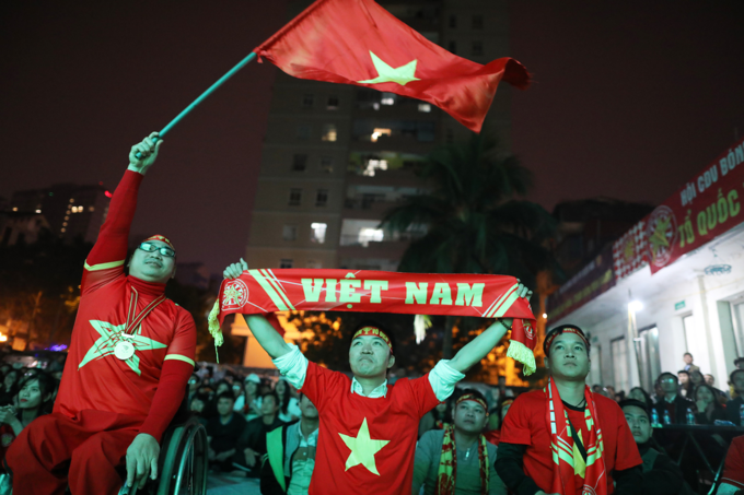 Fans hopes dashed as Vietnam exits Asian Cup (edited) - 2
