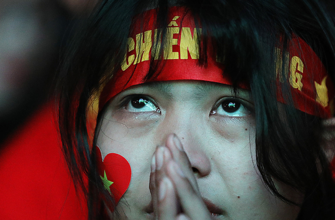 Fans hopes dashed as Vietnam exits Asian Cup (edited) - 5
