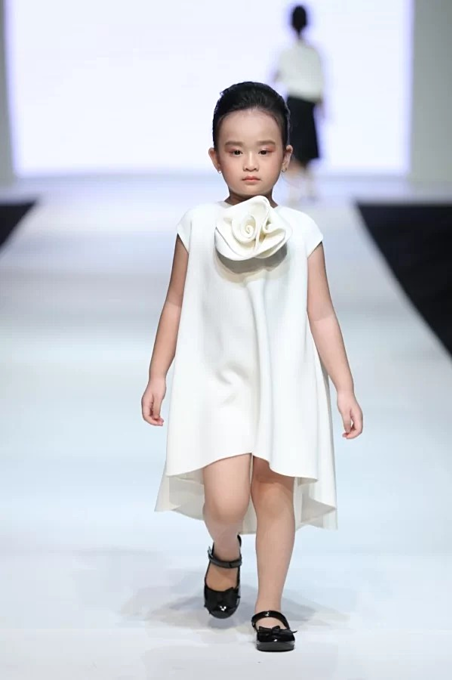 Vietnamese designers collection for children - 1