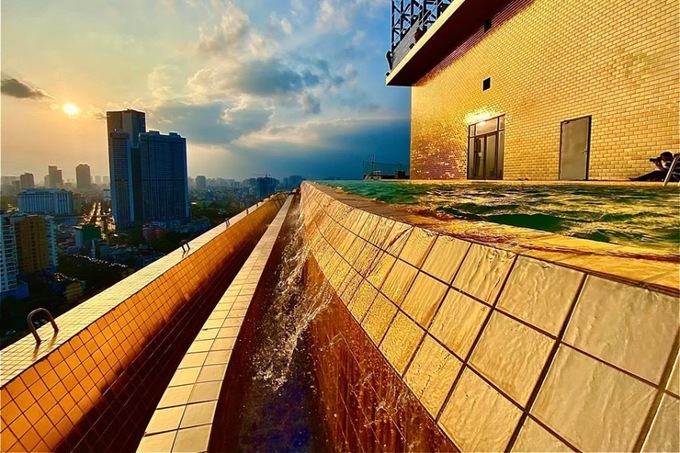 A gold-plated rooftop infinity pool is also another highlight of hotel.