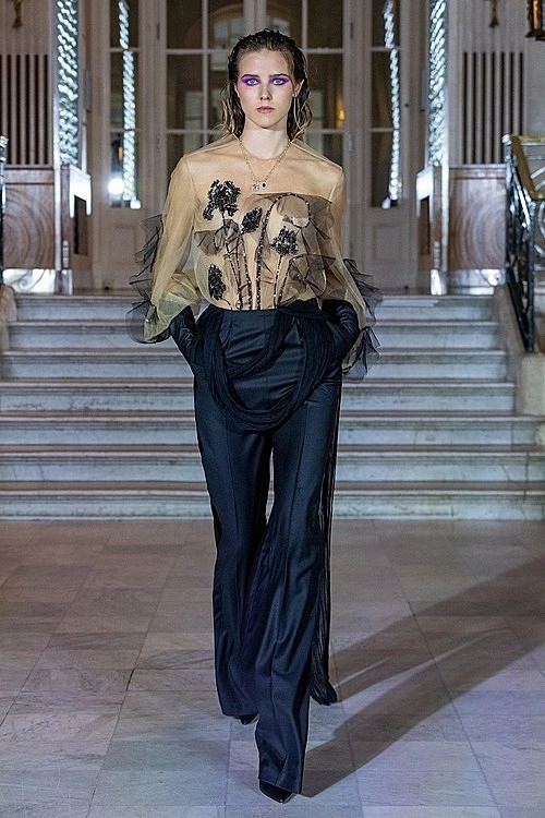 Vietnamese designer's transparent creations hit London Fashion ... Image Trần Việt Hưng image beautiful image beautiful image beautiful image beautiful image beautiful - Vietnamese designer's transparent creations hit London Fashion ...