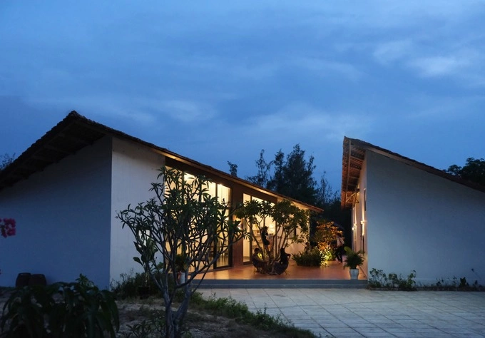 The house at night. Photo by Nhu Loan