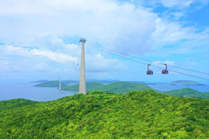 Hon Thom, the worlds longest cable car, is in the South of Phu Quoc island.