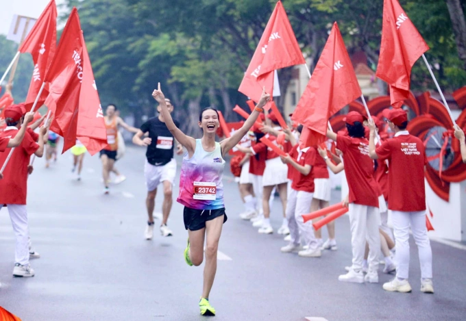 Huynh Tien heading towards the finish line of a marathon in 2021. Photo courtesy of Huynh Tien.