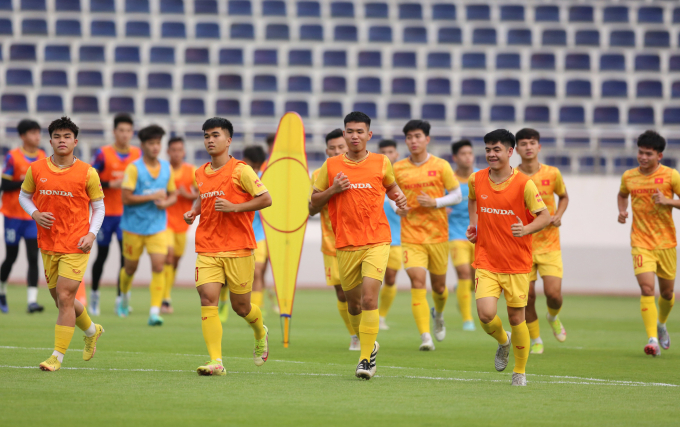 Vietnam U22 team in a training session on April 17, 2023. Photo by VnExpress/Duc Dong