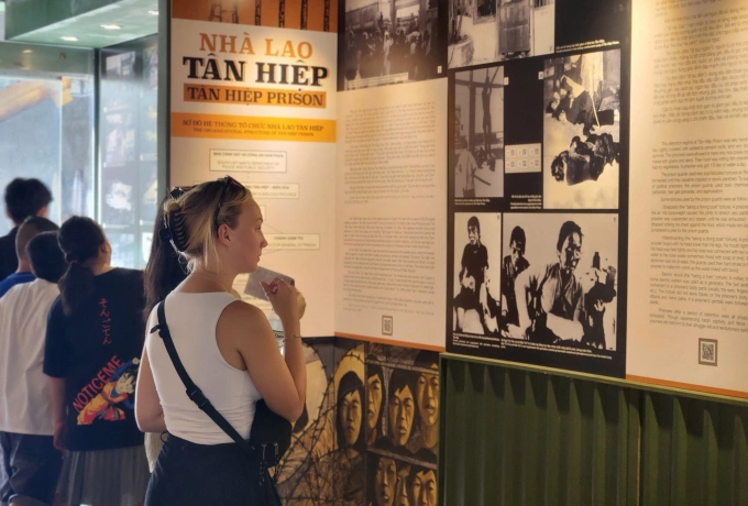 British tourist Zoe visits the War Remnants Museum in HCMCs District 3, April 30 2023. Photo by Bich Phuong