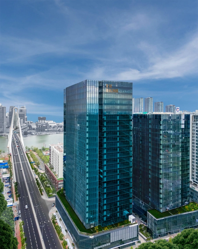 The Hallmark - a grade A+ office building at the gateway of Thu Thiem. Photo by The Hallmark