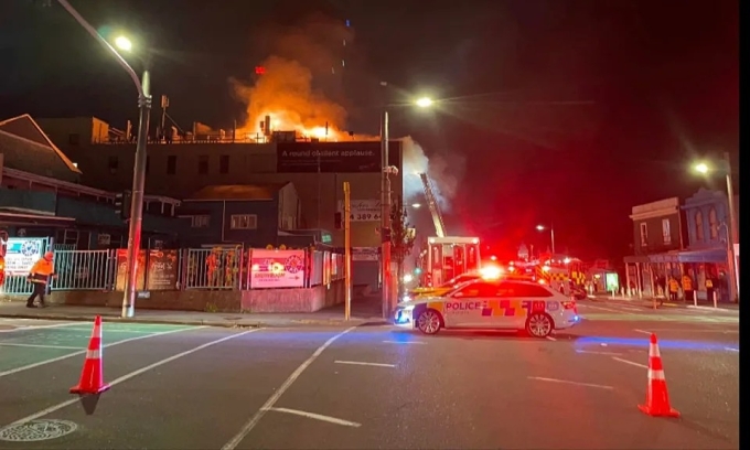 New Zealand hostel fire leaves at least six dead