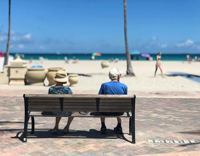 Foreign retirees are increasingly seeking to retire in Vietnam. Photo illustration by Pexels