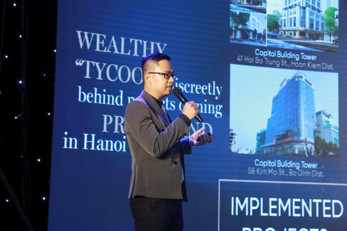 Nguyen Hai Anh, Sales Director give an overview of the Capital Elite luxury apartment complex. Photo by The Capital Elite