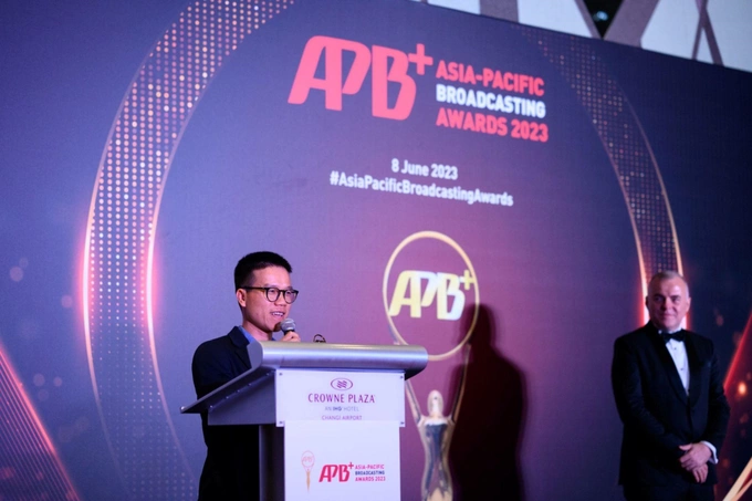 Galaxy Plays representative at the APB+ award ceremony. Photo courtesy of Galaxy Play.
