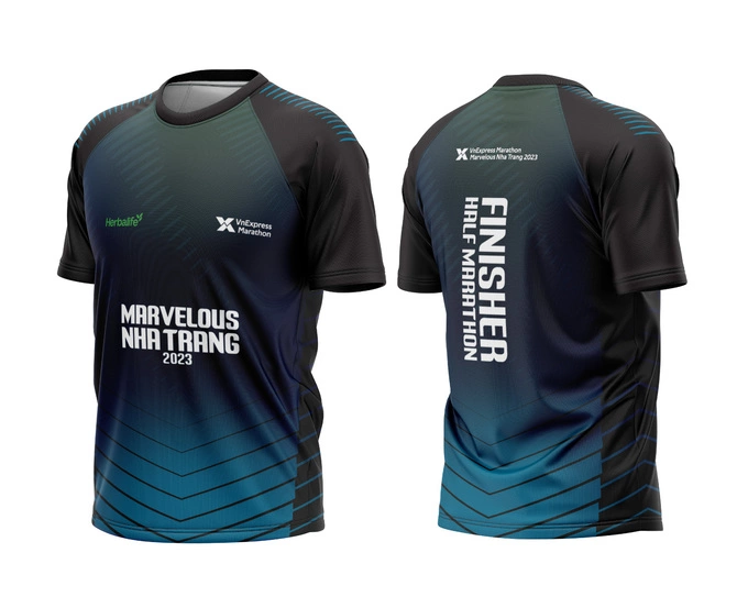 Finisher shirt for full marathon runners who have a valid finish result. Photo courtesy of VM.