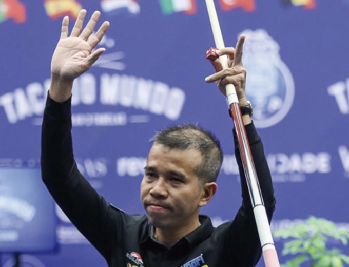 Tran Quyet Chien during the final of Three-Cushion World Cup with Sameh Sidhom in Porto, Portugal on July 2, 2023. Photo by UMB