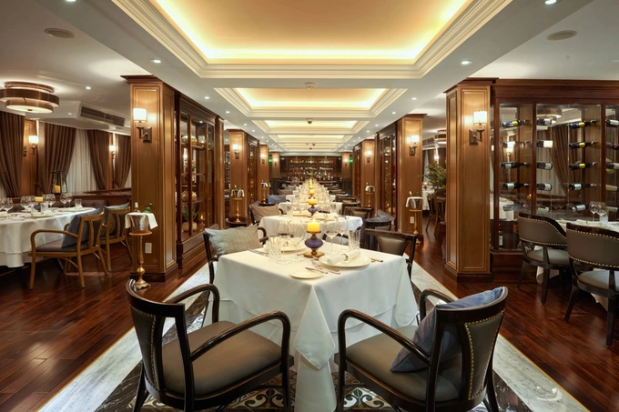 Sophisticated design and delectable cuisine at Le Espacia restaurant