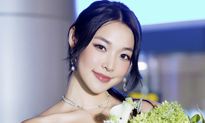 The 2022 Miss Earth Mina Sue Choi at Tan Son Nhat Airport, HCMC on July 16, 2023. Photo by Miss Earth Vietnam