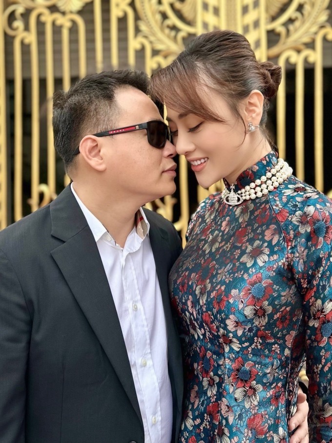 Actress Phuong Oanh and businessman Nguyen Hoa Binh. Photo courtesy of Oanh