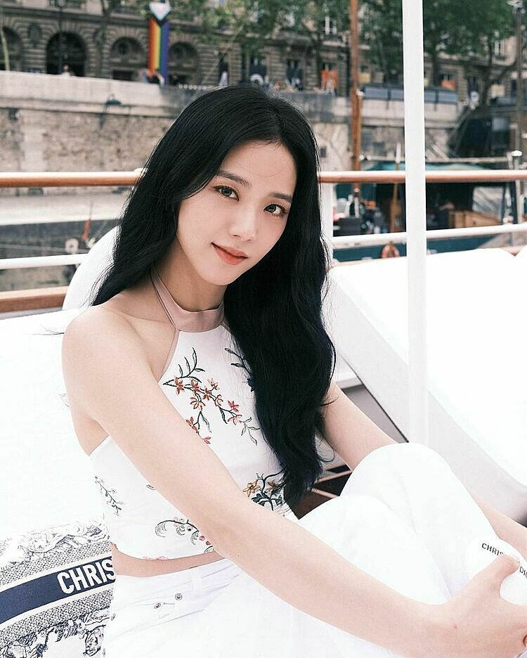 Hinh anh Jisoo (03/01/1995) - Ma Kết 1