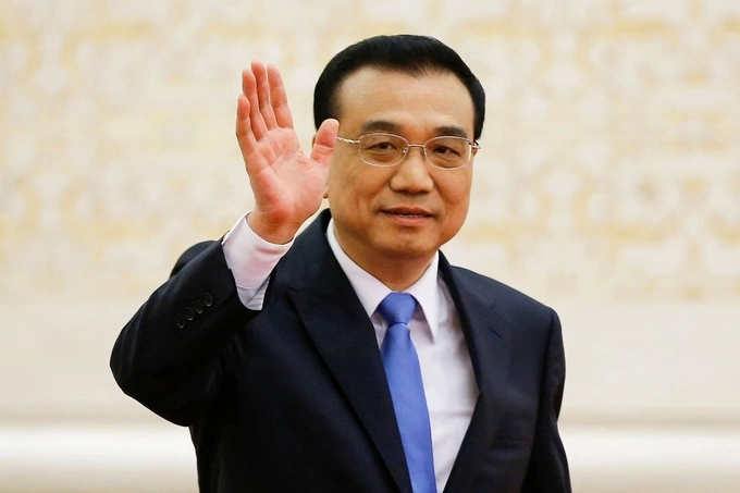 Chinas Premier Li Keqiang waves as he arrives for a news conference after the closing ceremony of Chinas National Peoples Congress (NPC) at the Great Hall of the People in Beijing, China, March 15, 2017. Photo by Reuters
