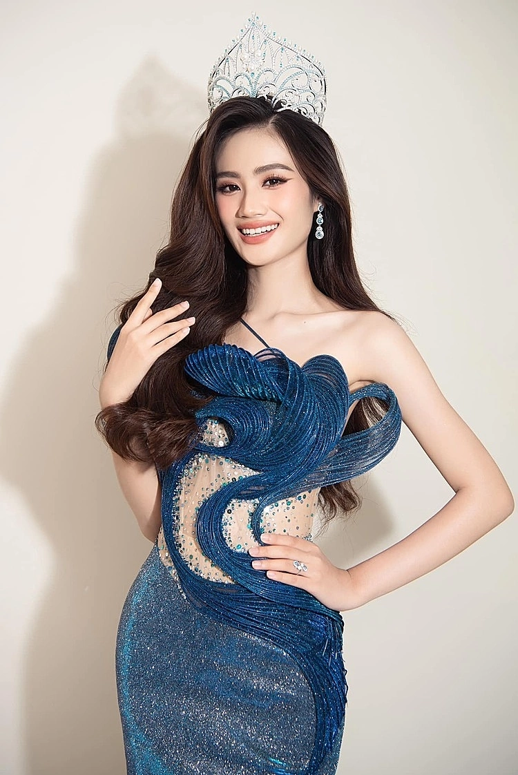 Beauty queen apologizes for controversial statements, quits ... Image Phạm Quỳnh Anh image beautiful image beautiful image beautiful image beautiful - Beauty queen apologizes for controversial statements, quits ...