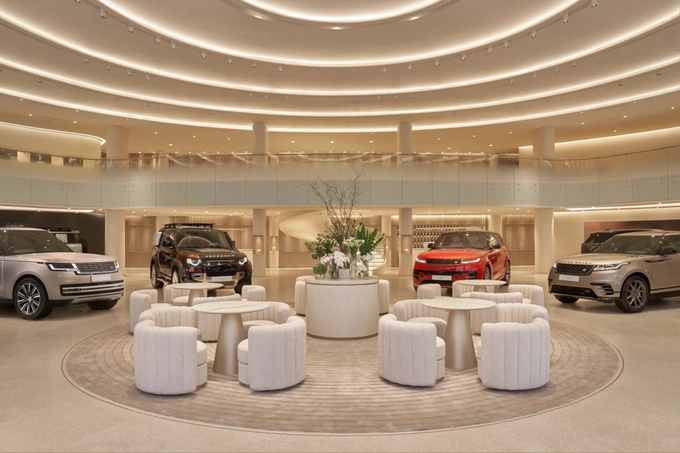 The customer experience is at the core of the Land Rover Display Space. Photo courtesy of Phu Thai Mobility