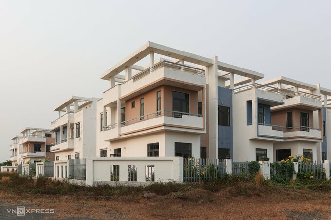 Villas at the the Tan Thinh Residential Area in Dong Nai’s Trang Bom District, April, 2023. Photo by VnExpress/Phuoc Tuan