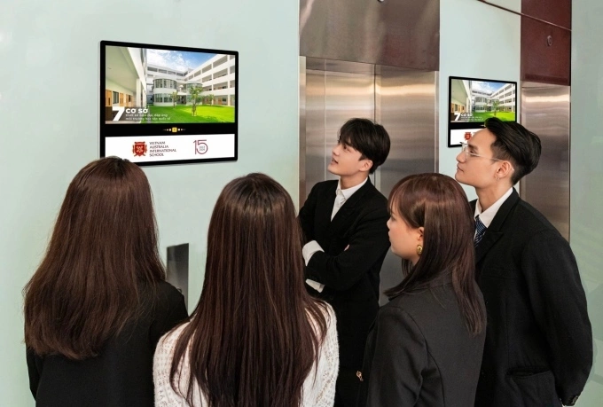 While waiting or taking the elevator, ads that appear will be more attractive and memorable. Photo courtesy of Chicilon