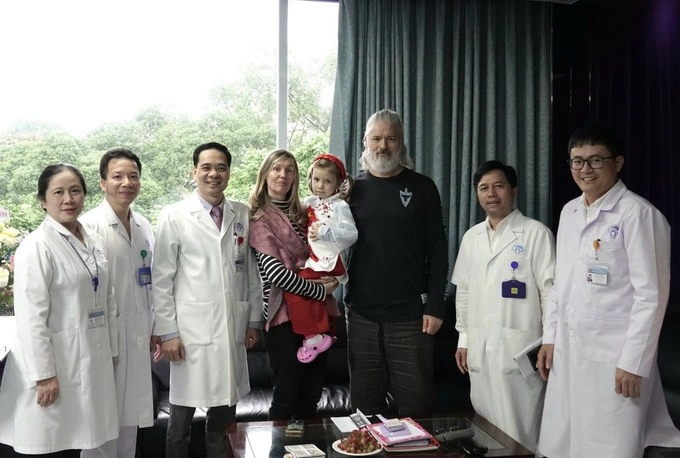 Family of the Australian child patient and medical team at Saint Paul General Hospital. Photo by the hospital