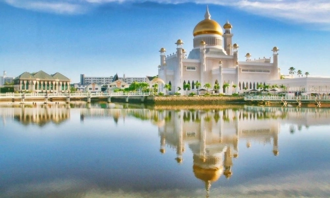 Istana Nurul Iman royal palace. Photo by Shutterstock