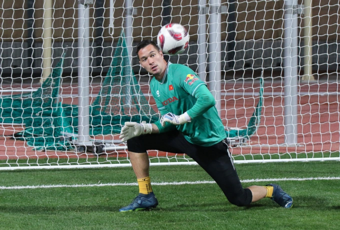 Filip Nguyen during a training session with Vietnam national football team. Photo by Vietnam Football Federation