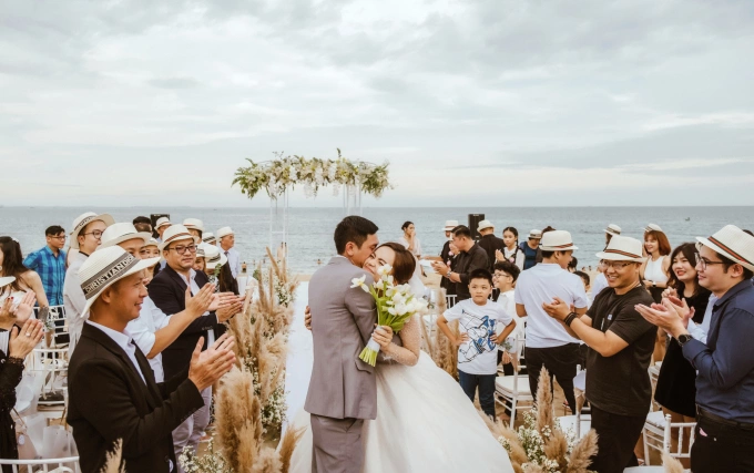 Tri and Thuongs beach wedding in Ninh Thuan Province. Photo courtesy of Tri and Thuong.