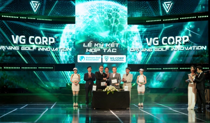 VG Corp also announced sponsorship agreements with Nam A Bank. Photo courtesy of VG Corp