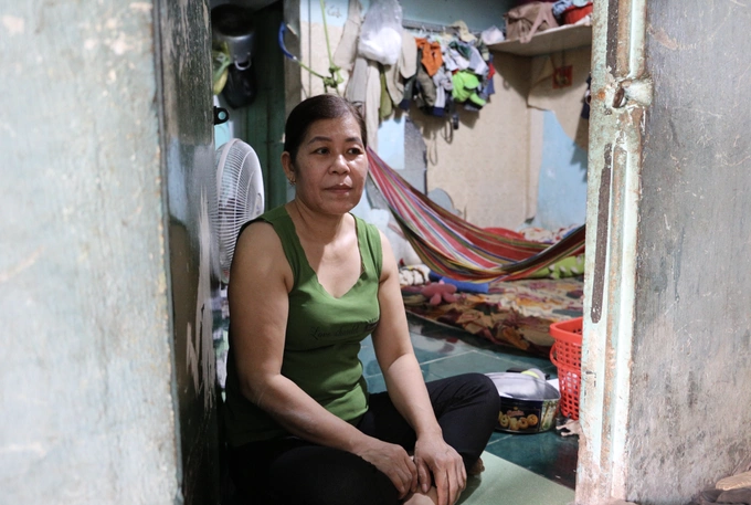 Le Thi Nga in her rental, Binh Tan District, HCMC, Jan. 26, 2024. Photo by VnExpress/ Ngoc Ngan