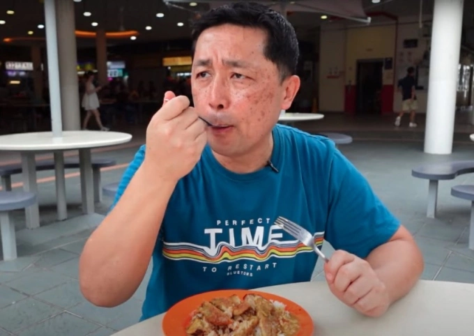 Grif inside Tiong Bahru Market in Singapore. Photo courtesy of the YouTuber