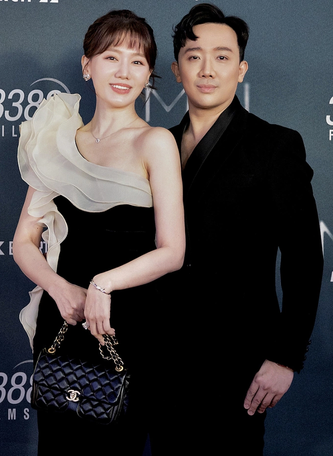 Director Tran Thanh and his wife, singer Hari Won, at the U.S. premiere of Mai movie on March 21, 2024. Photo by Thanh Hanh