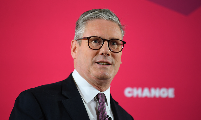 Keir Starmer appears at an election campaign near Glasgow on May 31, 2024. Photo by AFP