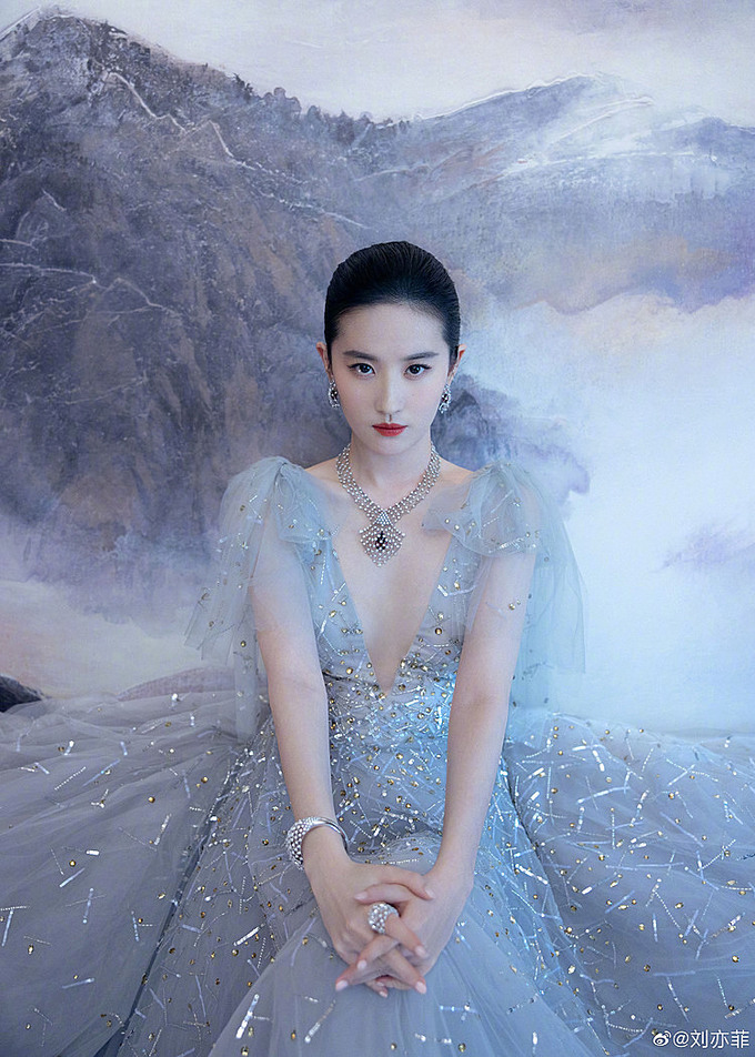 Chinese-American actress Liu Yifei. Photo from Lius Weibo