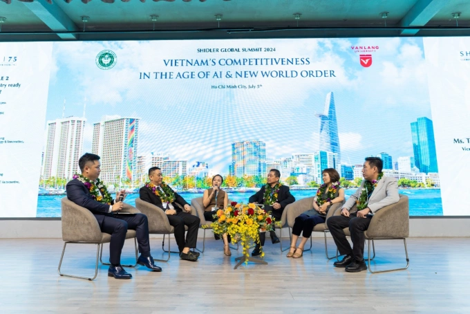 Professor Tung Bui, VEMBA Dean at the Shidler College of Business at the University of Hawaii at Manoa and Global Business Chair at Matson Navigation Company, attended the AI Summit on July 5. Photo courtesy of Shidler College of Business.