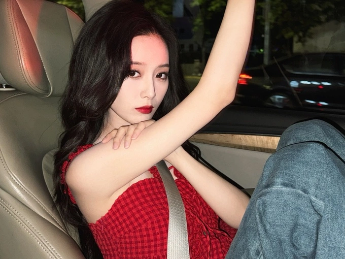 Chinese singer Xu Yiyang. Photo from Xus Weibo