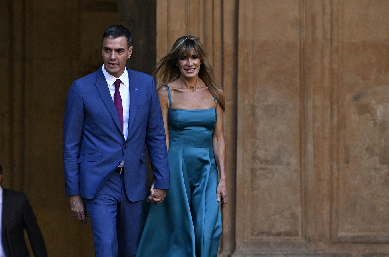Spain PM's wife stays silent in graft probe hearing - VnExpress International