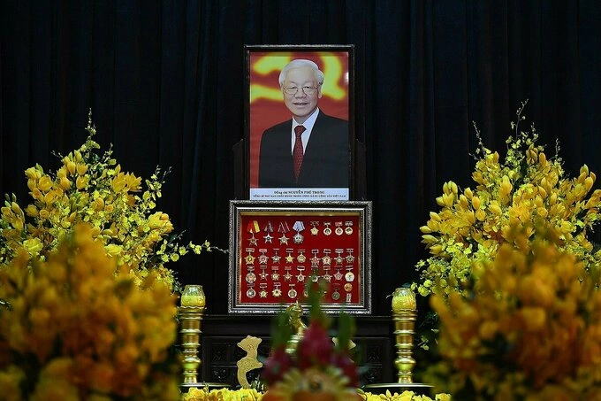 The portrait and medals of Party General Secretary Nguyen Phu Trong at the National Funeral Home at 5 Tran Thanh Tong Street, Hanoi, July 25, 2024. Photo by VnExpress/Giang Huy