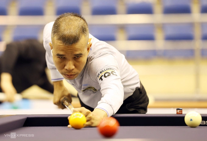 Vietnam number one carom player Tran Quyet Chien. Photo by VnExpress/Duc Dong