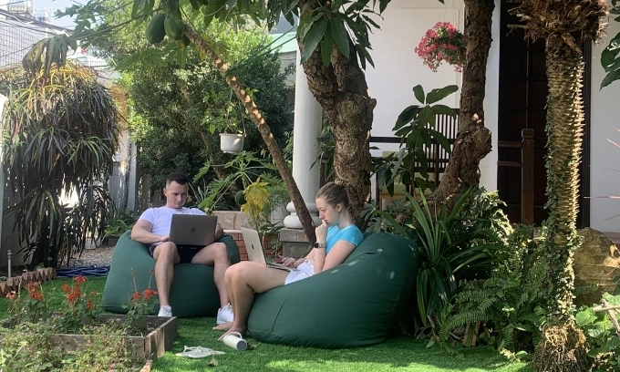 Foreigners at a co-working space in Da Nang City, central Vietnam. Photo courtesy of Coworking Danang