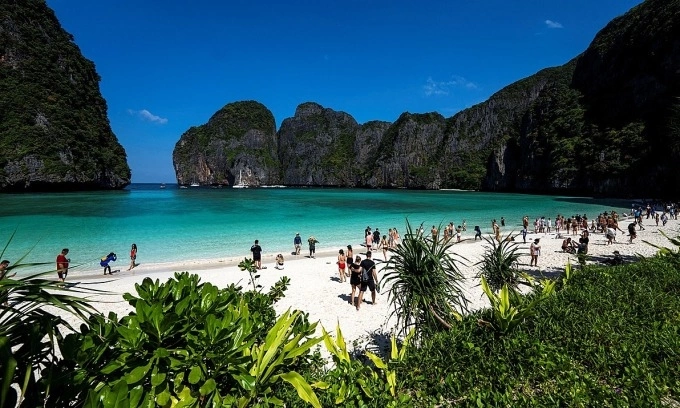 Tourists visit Maya bay at Krabi province, Thailand, Jan. 3, 2022. Photo by Reuters