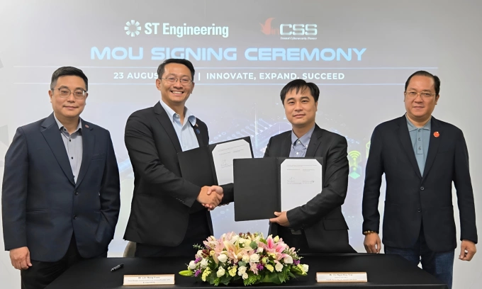 VinCSS and ST Engineering executives at the signing ceremony. Photo courtesy of VinCSS