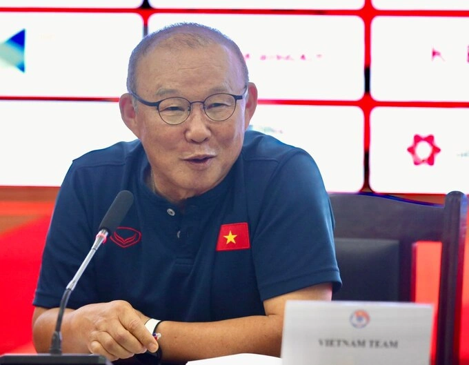 Park Hang-seo as the manager of Vietnam national football team. Photo by VnExpress/Hieu Luong
