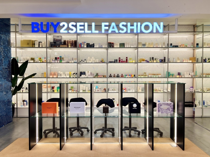 Another Buy2Sells showroom in HCMC. Photo courtesy of Buy2Sell